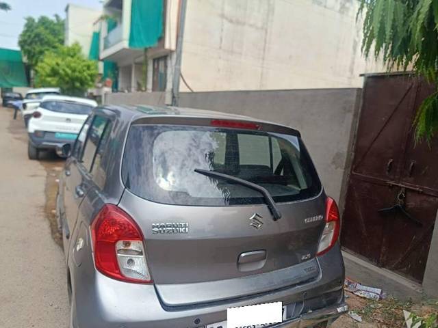 https://images10.gaadi.com/usedcar_image/4556559/original/processed_d3594233-5851-4a65-a92c-7104ea412bf2.jpg?imwidth=6401