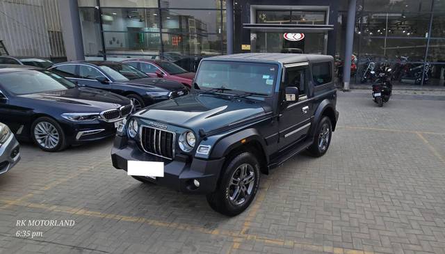 https://images10.gaadi.com/usedcar_image/4556570/original/processed_9bf1865277f9cdeb7f0c7eafdd9d44c0.jpg?imwidth=6402
