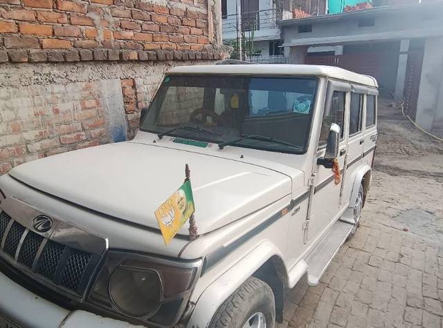 https://images10.gaadi.com/usedcar_image/4556572/original/processed_7cd2e36d-8ba7-4d85-9e86-2d6134cda145.jpg?imwidth=6400