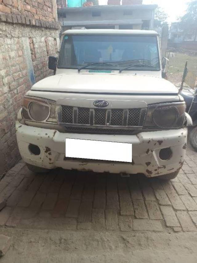 https://images10.gaadi.com/usedcar_image/4556572/original/processed_ece6335e-1507-476e-9941-739a6e2d2fe3.jpg?imwidth=6401