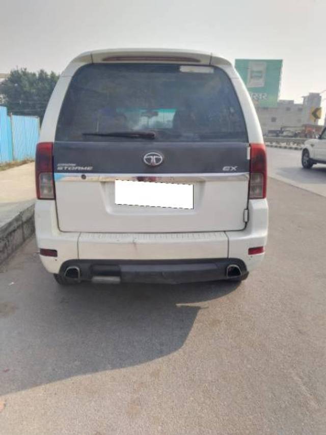 https://images10.gaadi.com/usedcar_image/4556603/original/processed_a077dbf7-fec2-4429-93b3-4c016b9169b0.jpg?imwidth=6401
