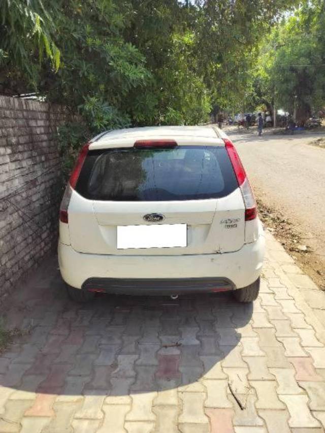https://images10.gaadi.com/usedcar_image/4556611/original/processed_ec95cd62-ee1e-440c-95af-8e7e63dd60e5.jpg?imwidth=6400