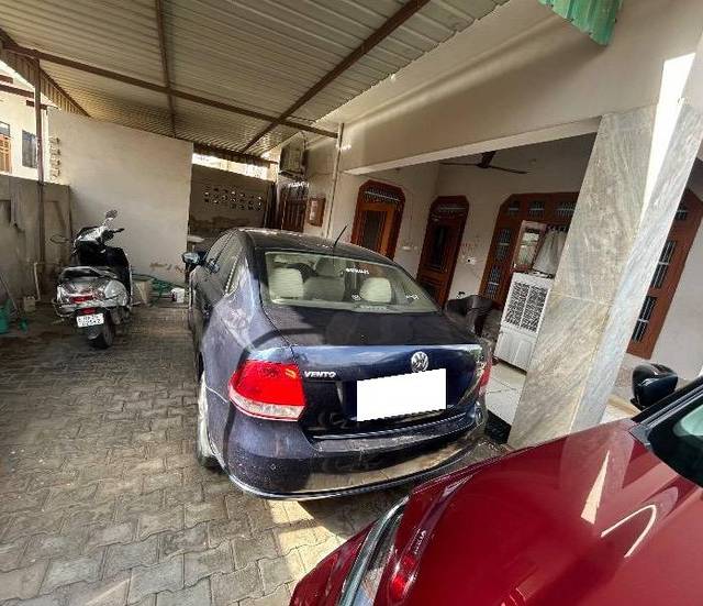 https://images10.gaadi.com/usedcar_image/4556614/original/processed_d51cc54b-097c-4bce-ac3a-f8ec4dc30642.jpeg?imwidth=6401