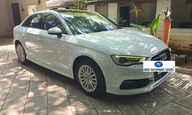 https://images10.gaadi.com/usedcar_image/4556645/original/processed_a2d9b8292f9a911bdcb53a7163743df7.jpeg?imwidth=6400