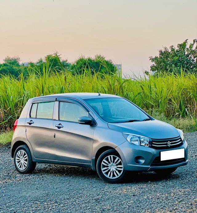 https://images10.gaadi.com/usedcar_image/4556649/original/processed_7a2cf00aed08d4b349f68c0d90588fb9.jpg?imwidth=6400