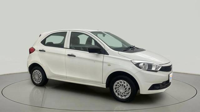 https://images10.gaadi.com/usedcar_image/4556654/original/2b7fa6ae6b59ce343de1da954173e6bb.jpg?imwidth=6400