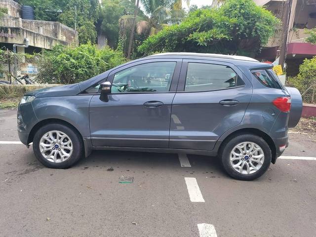 https://images10.gaadi.com/usedcar_image/4556664/original/processed_842eb5457a4e4547b646a8d68a7a25bf.jpg?imwidth=6402