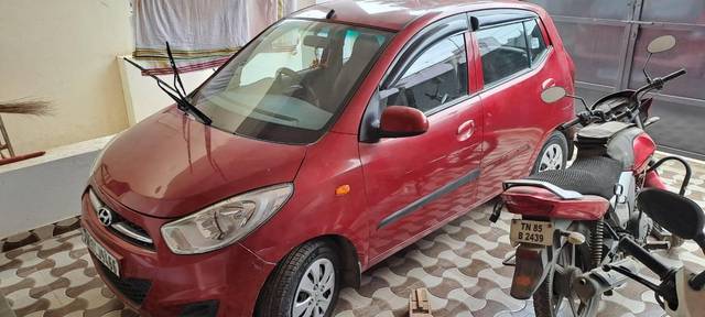 https://images10.gaadi.com/usedcar_image/4556690/original/processed_67907cd9-9926-4ad8-8110-bda36472a846.jpg?imwidth=6400