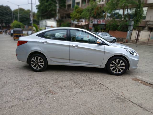https://images10.gaadi.com/usedcar_image/4556730/original/9f30809ae00166965f95e35e4018723b.jpg?imwidth=6401