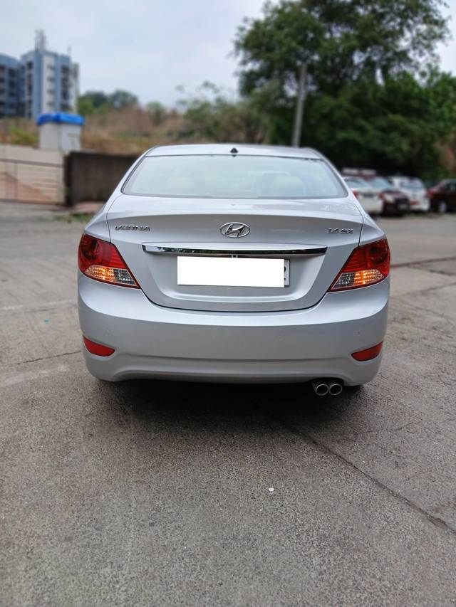 https://images10.gaadi.com/usedcar_image/4556730/original/processed_de8d24844215a8715327a7143aa5cad5.jpg?imwidth=6402