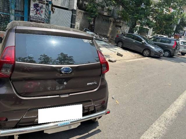 https://images10.gaadi.com/usedcar_image/4556772/original/processed_7dec4586-bc00-45ae-aa1c-11c777922da8.jpeg?imwidth=6401