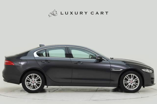 https://images10.gaadi.com/usedcar_image/4556777/original/processed_c95022fe4a3b2b1af35fba0213a22067.jpg?imwidth=6401