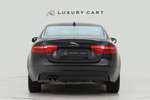 https://images10.gaadi.com/usedcar_image/4556777/original/processed_ec3a9263423c87126e2ea07b360d6d07.jpg?imwidth=6402