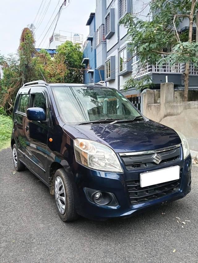 https://images10.gaadi.com/usedcar_image/4556779/original/processed_252e5c677501986e0533f164691ace4a.jpg?imwidth=6400