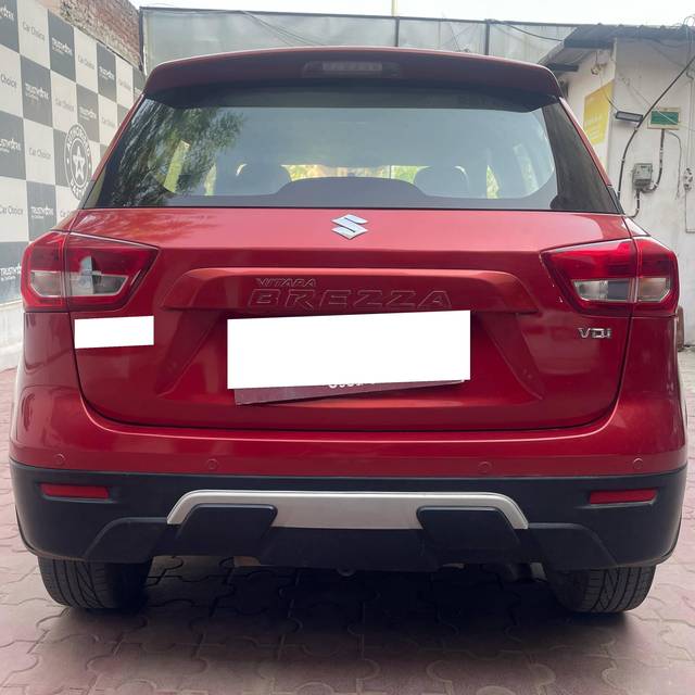 https://images10.gaadi.com/usedcar_image/4556786/original/processed_b80b82fe73070b3fe47b02be53850dc9.jpg?imwidth=6402