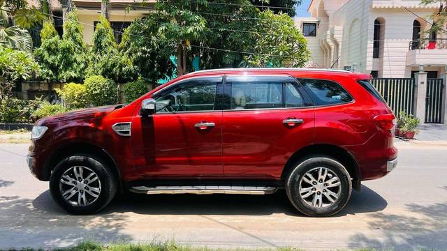 https://images10.gaadi.com/usedcar_image/4556790/original/processed_0b8e6db38a6e7e50f022f9da0b94ad17.jpg?imwidth=6402