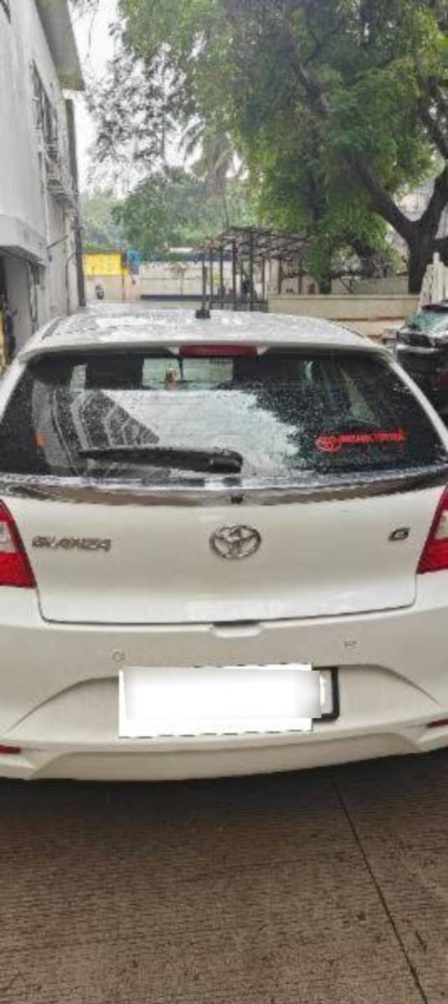 https://images10.gaadi.com/usedcar_image/4556802/original/processed_processed_43a18d8b-09e3-4480-b98f-d2e9547552e8.jpg?imwidth=6401
