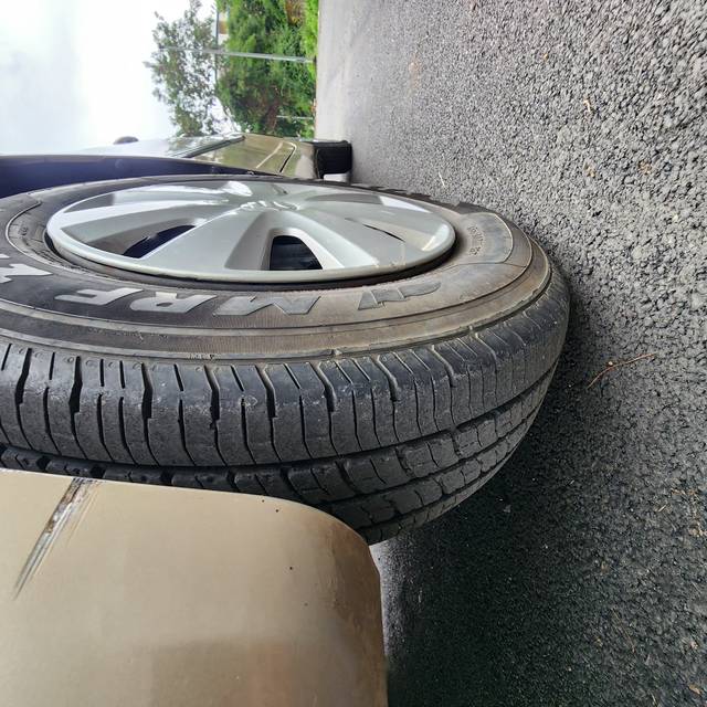 https://images10.gaadi.com/usedcar_image/4556823/original/81330942f18769e0716a1761f9e72a49.jpg?imwidth=6402