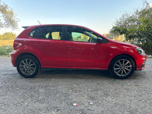 https://images10.gaadi.com/usedcar_image/4556835/original/92ce7a50cbaabf1f6c5c1893615b9e4e.jpg?imwidth=6401