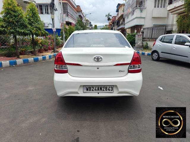 https://images10.gaadi.com/usedcar_image/4556842/original/processed_dd36ca0564466bcc2bf4dfd82216cb46.jpg?imwidth=6402