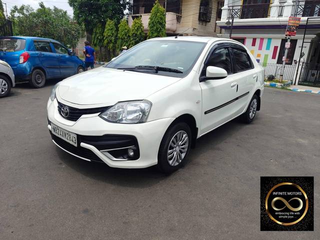 https://images10.gaadi.com/usedcar_image/4556842/original/processed_f24a8e19bf3872269b87b530f2542418.jpg?imwidth=6400