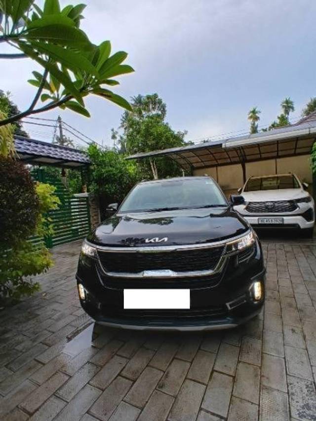 https://images10.gaadi.com/usedcar_image/4556894/original/processed_37aa8984-6ecb-4d7e-bdce-101d26dfd526.jpg?imwidth=6400