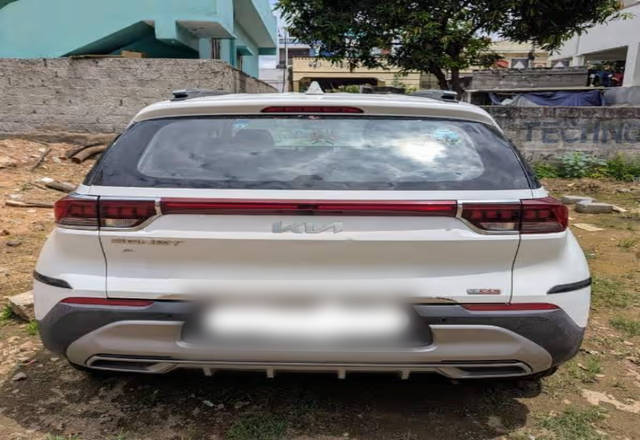 https://images10.gaadi.com/usedcar_image/4556897/original/4742b4e5-8c32-4d1a-99fd-f7ab29bb3fcc.?imwidth=6401