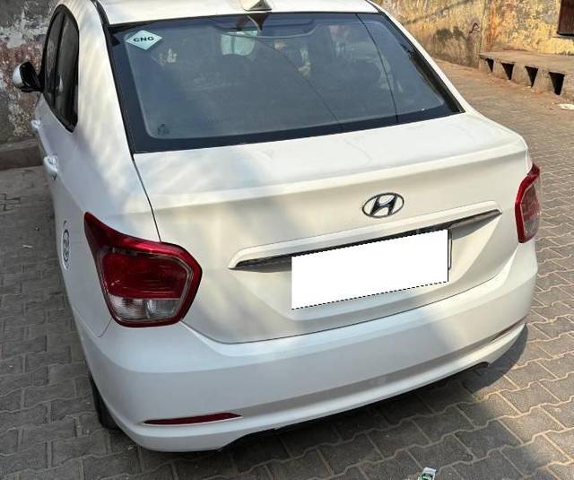 https://images10.gaadi.com/usedcar_image/4556898/original/processed_ab788e3f-5217-4fa8-8d2d-55f911f793dc.jpeg?imwidth=6401