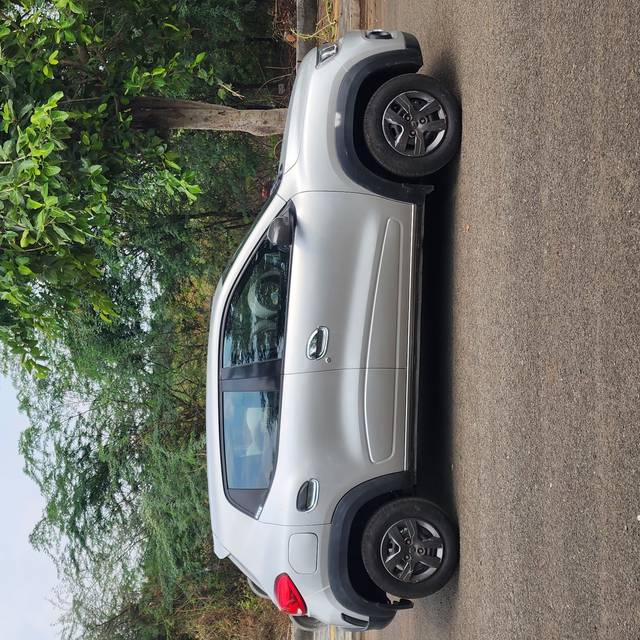 https://images10.gaadi.com/usedcar_image/4556907/original/6927e6e65d91239f2dcf6e75aade5ea3.jpg?imwidth=6401