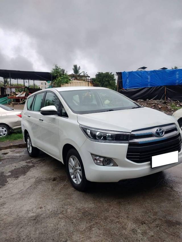 https://images10.gaadi.com/usedcar_image/4556910/original/processed_b5df5cd5561a5a02eeea1fde3b0e6479.jpg?imwidth=6400
