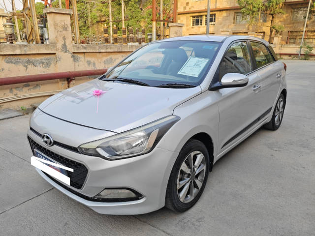 https://images10.gaadi.com/usedcar_image/4556958/original/cb1a32f9762ea079493d3fec0da32e6a.png?imwidth=6402