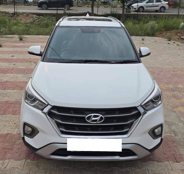 https://images10.gaadi.com/usedcar_image/4556964/original/processed_cced95d9-0338-4a17-9100-df0ed12104e9.jpg?imwidth=6402