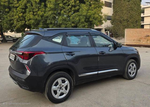 https://images10.gaadi.com/usedcar_image/4556966/original/processed_c6eb5cda-87fd-422f-af4f-efbf0d6d3626.jpg?imwidth=6402