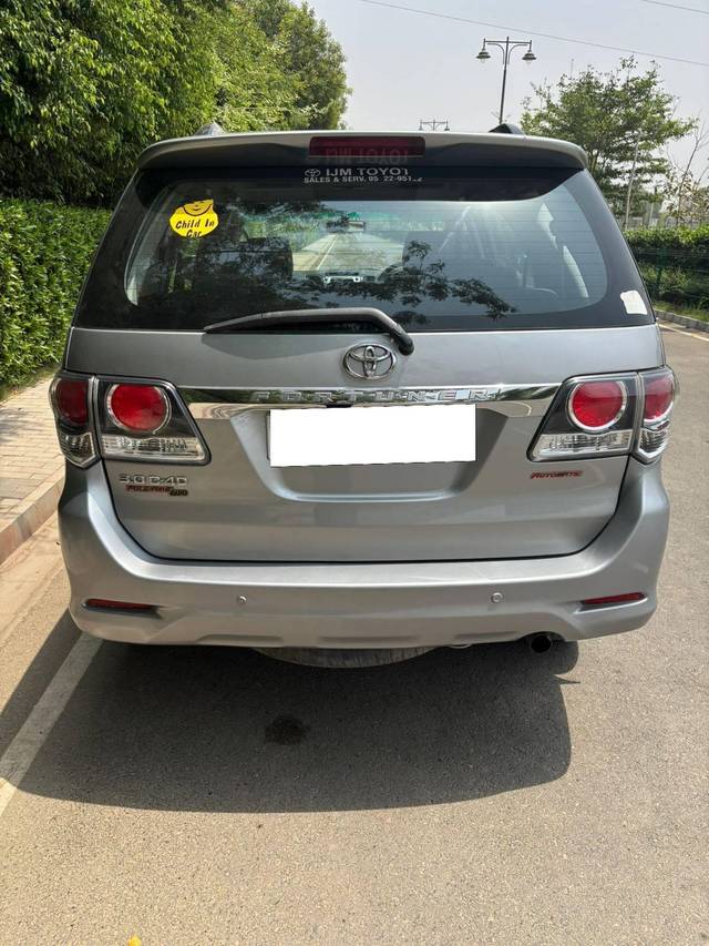 https://images10.gaadi.com/usedcar_image/4557013/original/processed_8f7f5a18-8309-4159-af6a-0ccfc32d5a0a.jpg?imwidth=6401