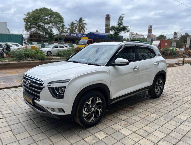 https://images10.gaadi.com/usedcar_image/4557022/original/processed_132d84d83ebd853b946f5c133bd307fe.jpg?imwidth=6400