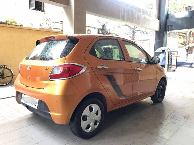 https://images10.gaadi.com/usedcar_image/4557064/original/processed_1b0ef6048ccd736fc13ce37aa4c97ea5.jpg?imwidth=6401