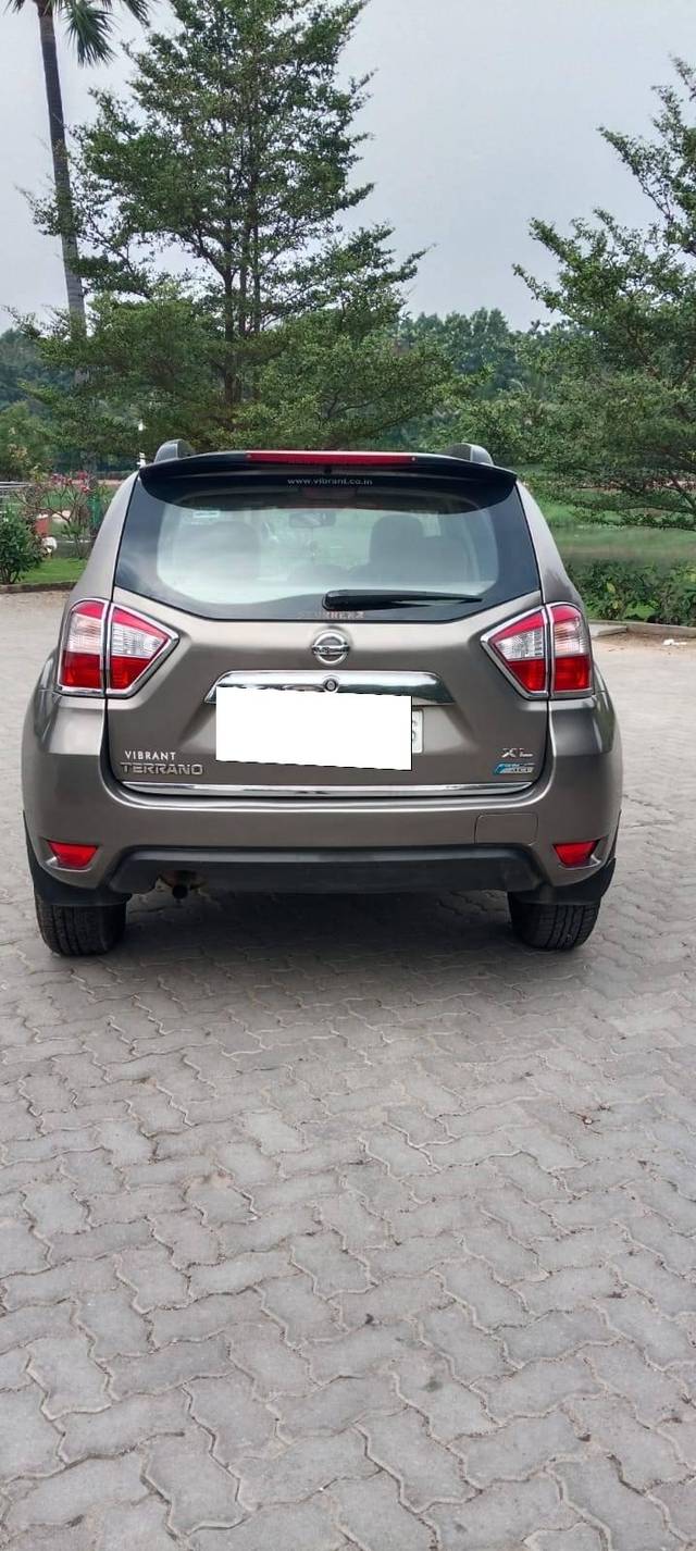 https://images10.gaadi.com/usedcar_image/4557073/original/processed_1f234505b6b814d18b420c64466894f5.jpg?imwidth=6401