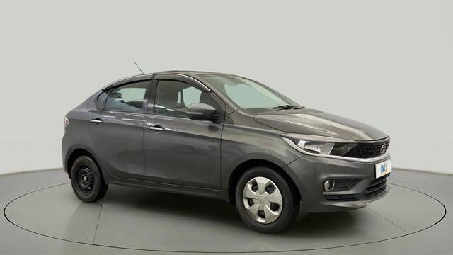 https://images10.gaadi.com/usedcar_image/4557080/original/ac16eb0f89c05d16af3ba6b2666f3d30.jpg?imwidth=6400