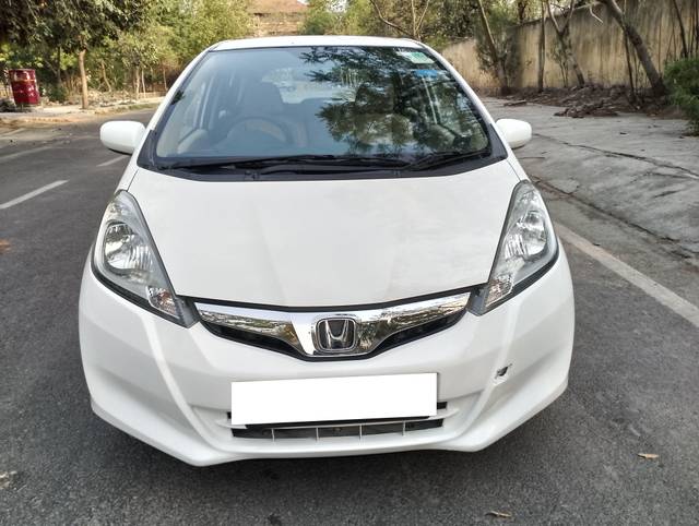 https://images10.gaadi.com/usedcar_image/4557084/original/processed_e14daf577585d9a72c2e3922420b04ba.jpg?imwidth=6402