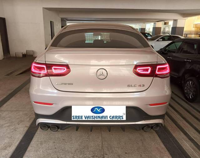 https://images10.gaadi.com/usedcar_image/4557087/original/processed_aaf3a2067932cf652cc3b60a965bd868.jpg?imwidth=6401