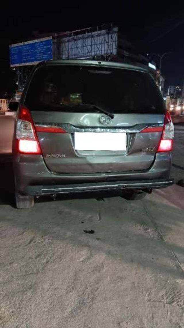 https://images10.gaadi.com/usedcar_image/4557093/original/processed_9addde3b-9349-4ff5-8e62-60632996affa.jpg?imwidth=6401