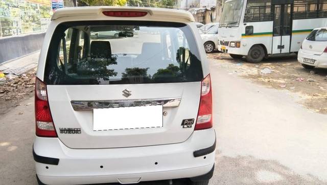 https://images10.gaadi.com/usedcar_image/4557097/original/processed_94acfdbf92373908cb01e1187b28b2bc.jpg?imwidth=6402