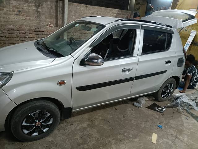 https://images10.gaadi.com/usedcar_image/4557150/original/35ed5748-1b73-4301-8b5d-3cfd306c8e4f.jpg?imwidth=6401