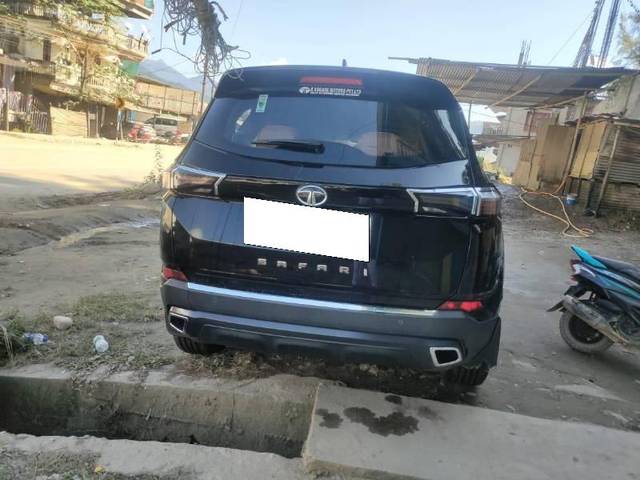 https://images10.gaadi.com/usedcar_image/4557160/original/processed_e8ada34e-0602-4b2f-8015-1944bdfed15c.jpg?imwidth=6401