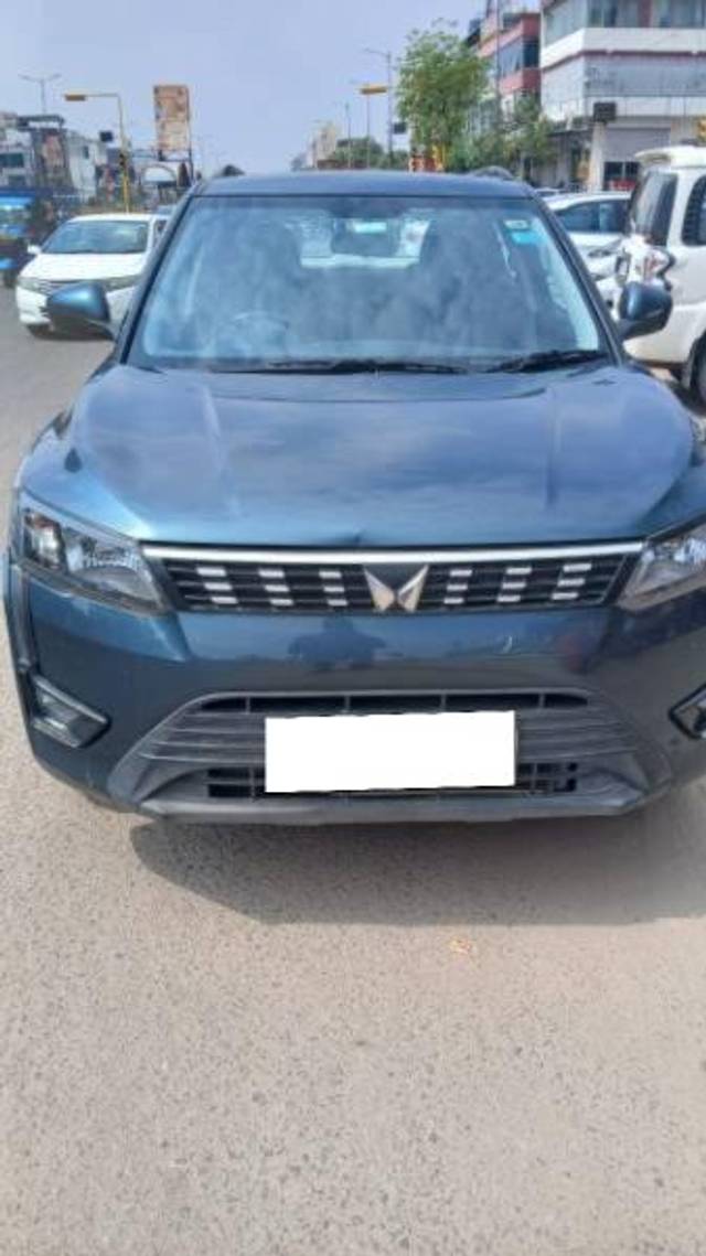 https://images10.gaadi.com/usedcar_image/4557175/original/processed_643f7b40-5e98-4fcb-a15c-72cd225d0296.jpg?imwidth=6401