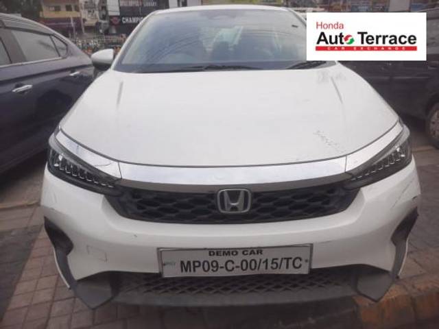 https://images10.gaadi.com/usedcar_image/4557198/original/5dcac38a3501e8603bc87d934382cbc3.jpeg?imwidth=6400