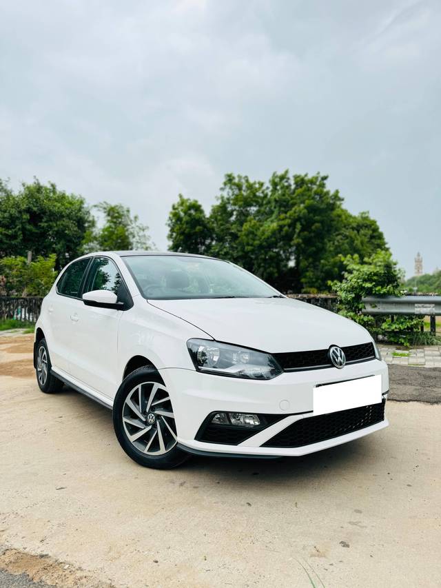 https://images10.gaadi.com/usedcar_image/4557200/original/processed_3694ae68de3fd1c77bddc483fcb92550.jpeg?imwidth=6400