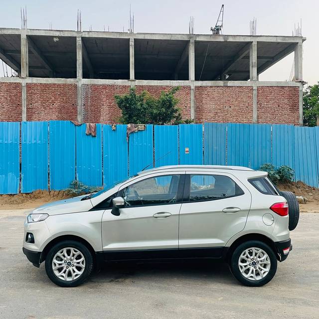https://images10.gaadi.com/usedcar_image/4557201/original/435058422417156242604670b9dd30a0.jpg?imwidth=6402