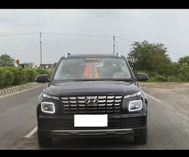 https://images10.gaadi.com/usedcar_image/4557203/original/processed_281ad302-0fd0-41cf-91ca-dc44a35c6f99.jpg?imwidth=6400
