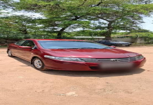 https://images10.gaadi.com/usedcar_image/4557216/original/4fd765e8-1438-4e3a-9389-cc28e07f74f6.?imwidth=6400